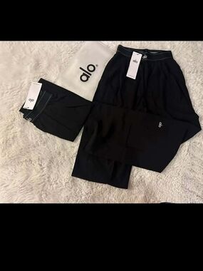 Alo Black Wide-Leg Performance Pants